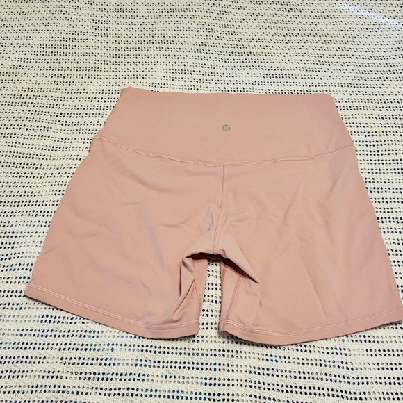 Lululemon Athletic Align High Rise Short 6” New Soft Pink Gym workout Size 12 - Picture 8 of 10